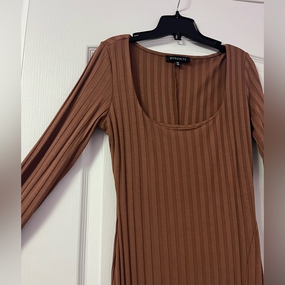 Dynamite Long Sleeve Midi dress size S - Picture 4 of 6
